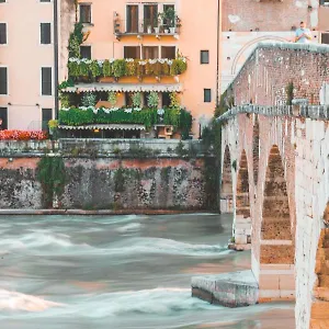 Apartment Ponte Pietra, Verona